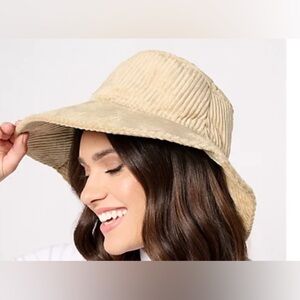 NEW - Sprigs Montana Long Brim Corduroy Hat A615722. Beige. OS